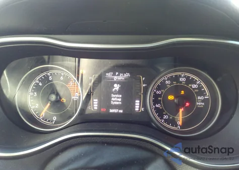 2019 Jeep Cherokee Latitude 4X4 из США, поврежденный, VIN 1C4PJMCX7KD481954